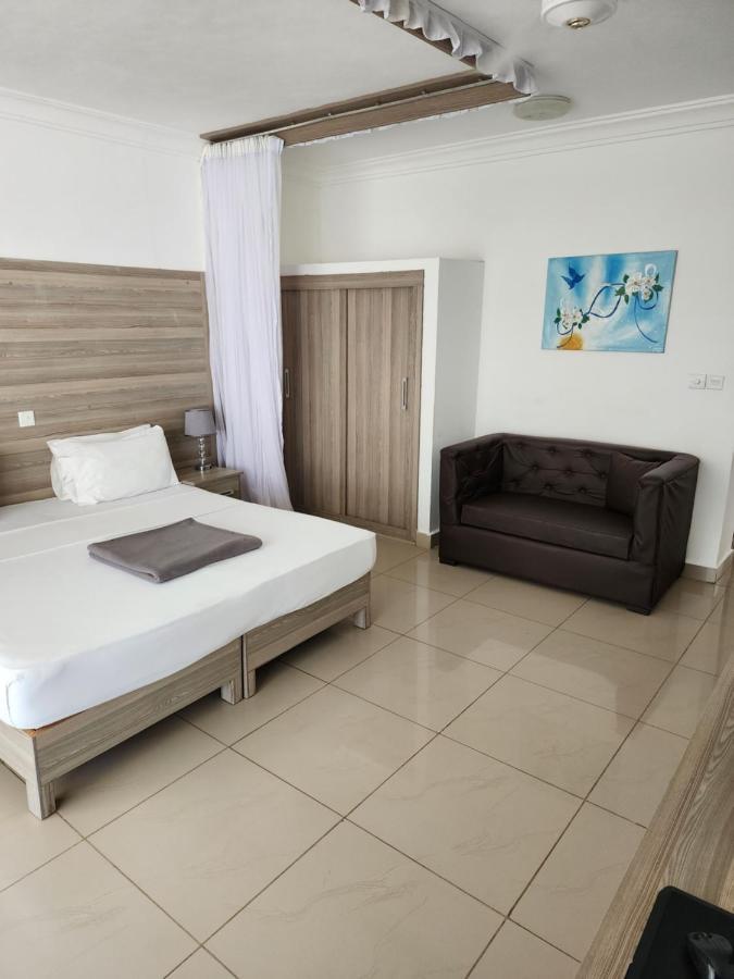 Morning Star Diani Aparthotel Diani Beach Bagian luar foto