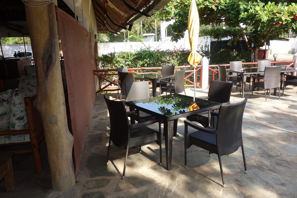 Morning Star Diani Aparthotel Diani Beach Bagian luar foto