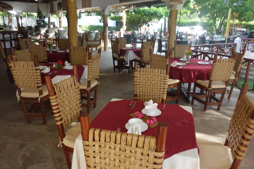 Morning Star Diani Aparthotel Diani Beach Bagian luar foto