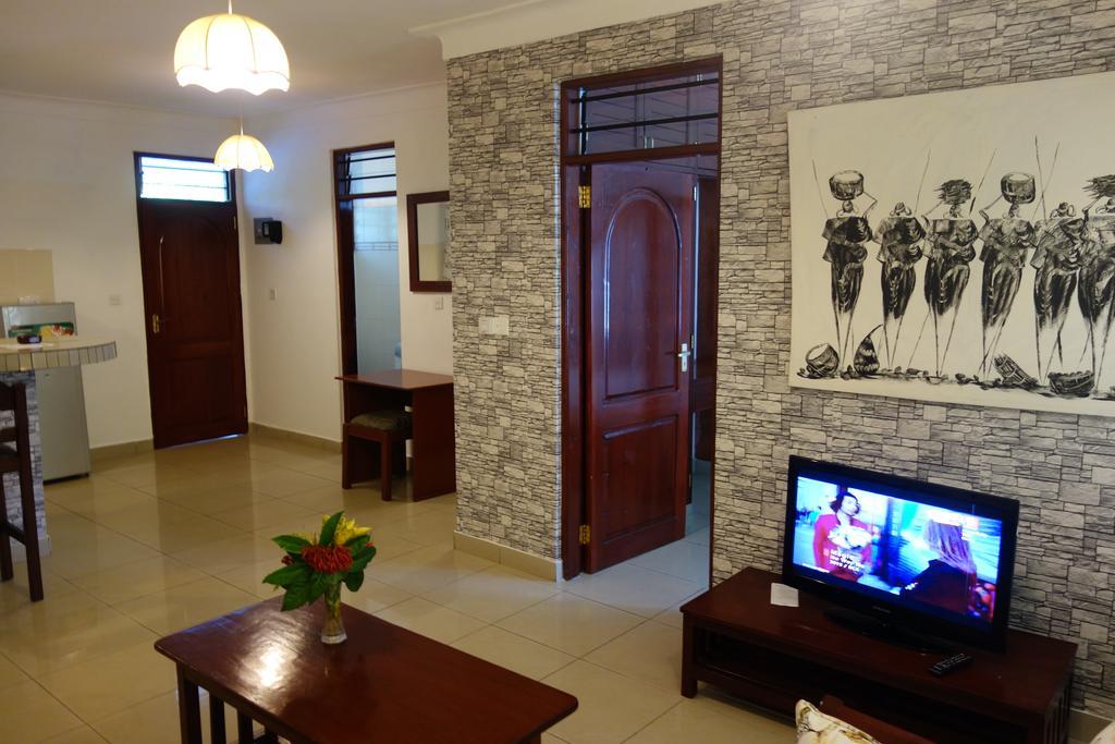 Morning Star Diani Aparthotel Diani Beach Bagian luar foto