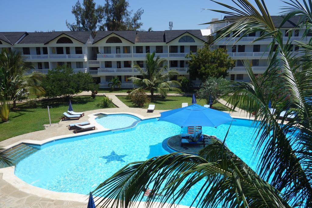 Morning Star Diani Aparthotel Diani Beach Bagian luar foto