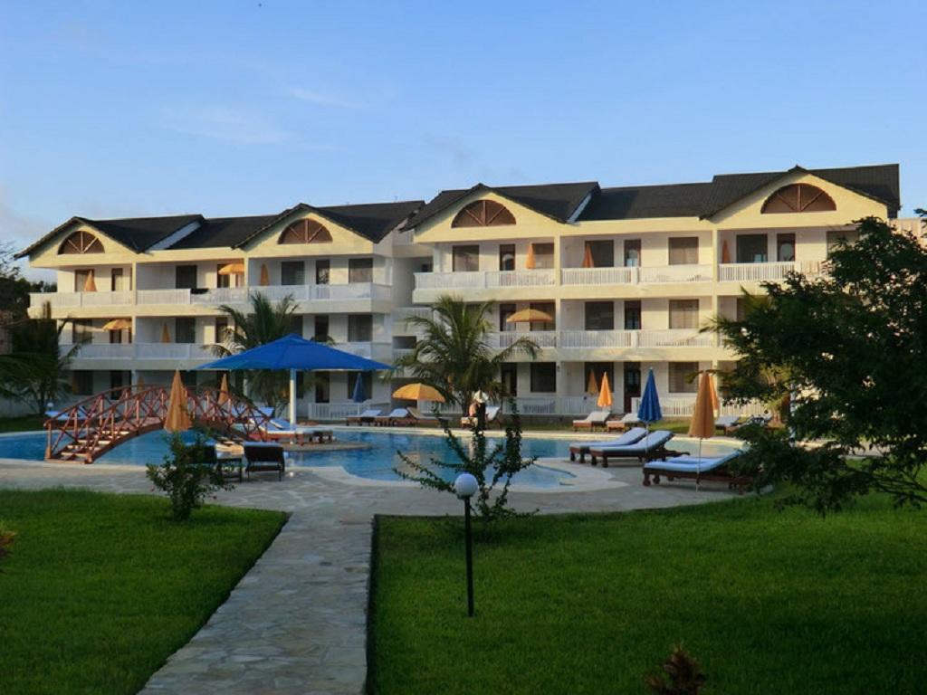 Morning Star Diani Aparthotel Diani Beach Bagian luar foto