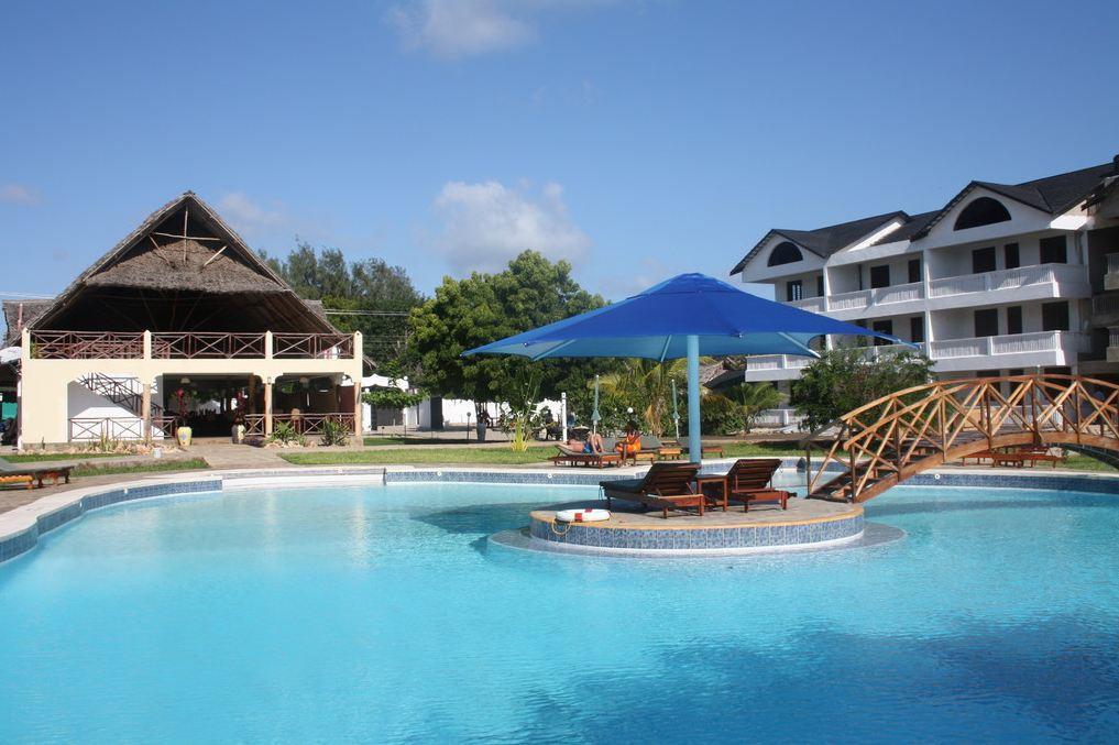 Morning Star Diani Aparthotel Diani Beach Bagian luar foto